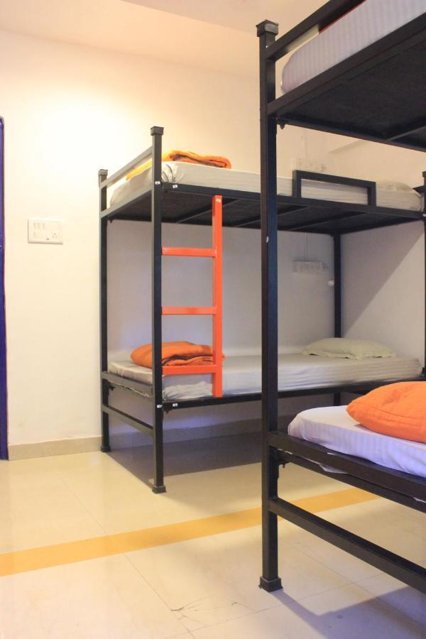 The Social Space Hostel Bombay Esterno foto